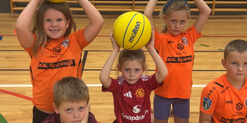 Nýir boltar fyrir yngstu iðkendurna