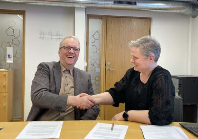 Undirritaður þjónustu- og samstarfssamningur á aðalfundi UMFÁS